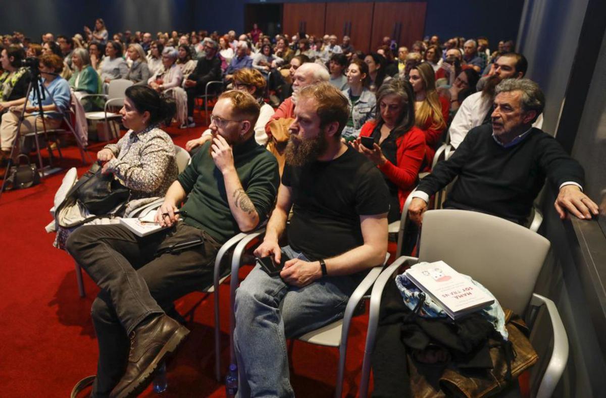 El público asistente a la presentación.