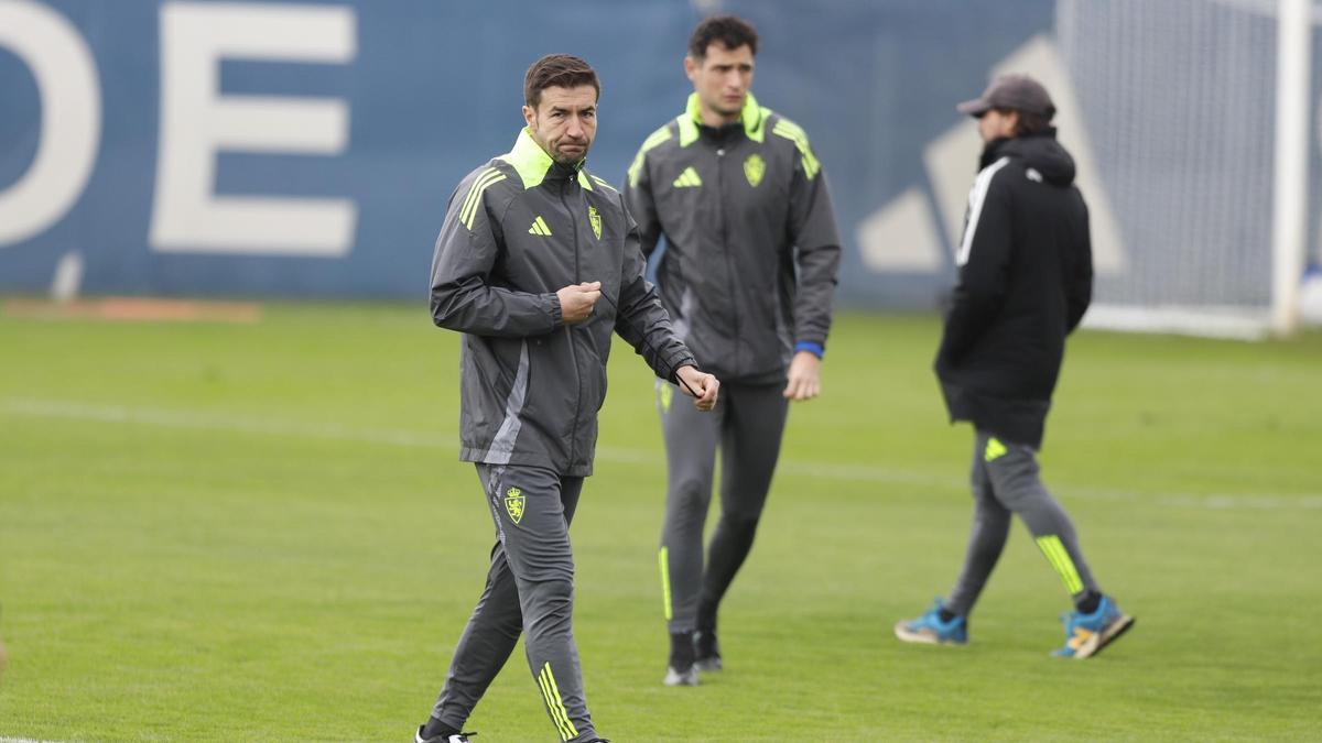 Gabi Fernández, durante el entrenamiento del Real Zaragoza.