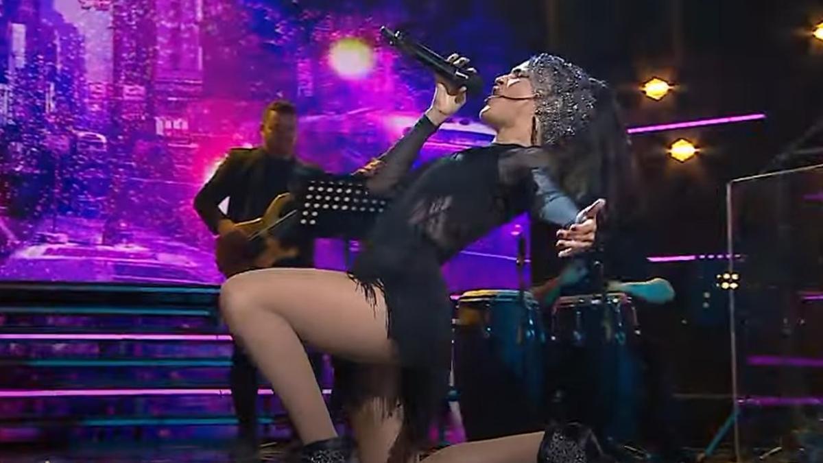 Elaine Fernández, durante su participación en el talent show presentado por Manu Sánchez.