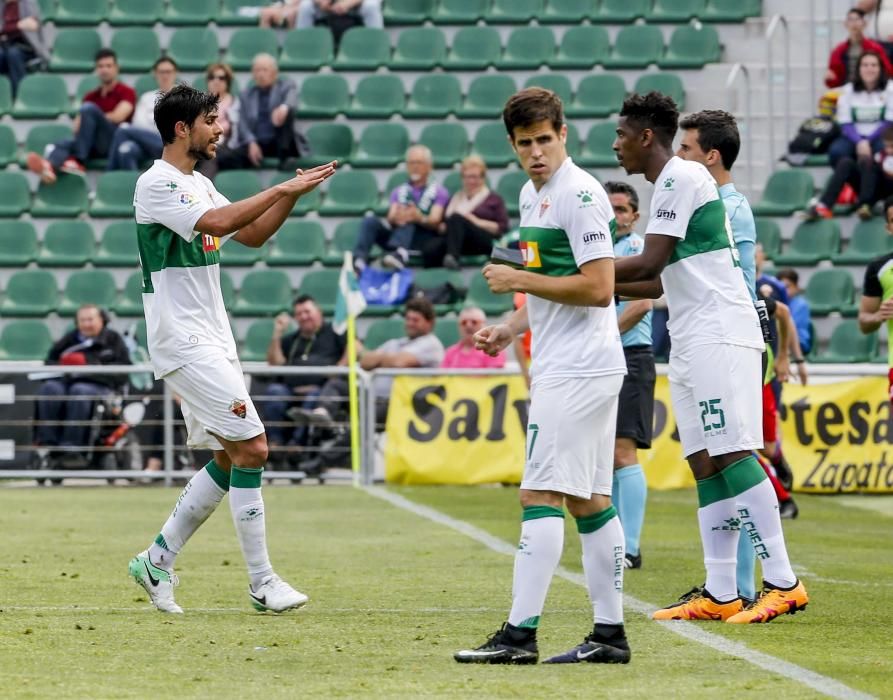 El Elche se queda sin fútbol y cae ante un Numancia muy superior