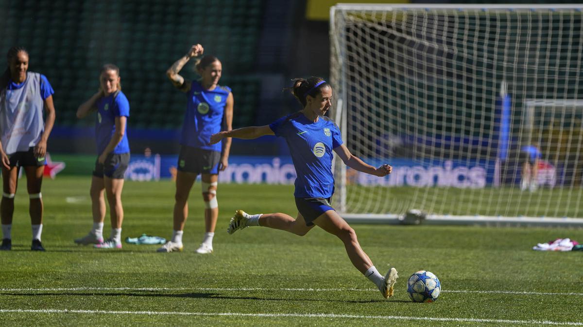 El FC Barcelona femenino durante el entrenamiento de este viernes en Lisbo para disputar mañana la final de la Liga de Campeones femenina contra el Arsenal