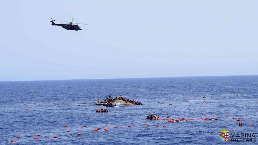 Decenas de desaparecidos en el tercer naufragio de esta semana en el Mediterráneo