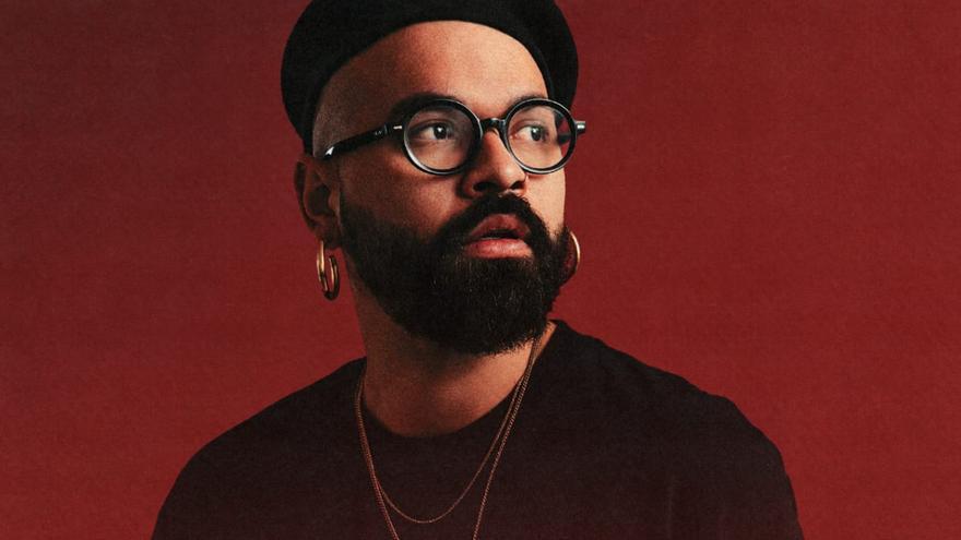 Lalo Yaha llega a Telde con su música y poesía: así es su primera gira internacional