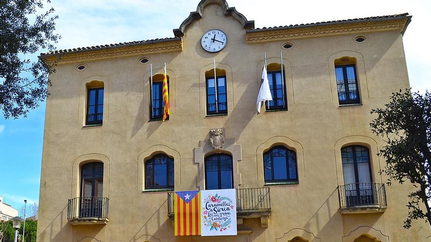 Pla detall de la façana de l&#039;Ajuntament de Súria