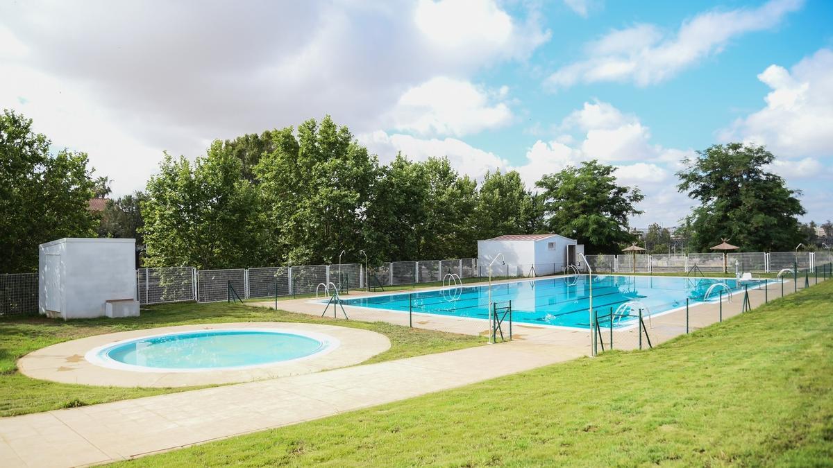 La nueva piscina municipal de Mérida construida en las Abadías.