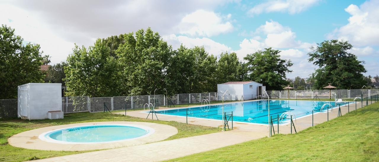 La nueva piscina municipal de Mérida construida en las Abadías.