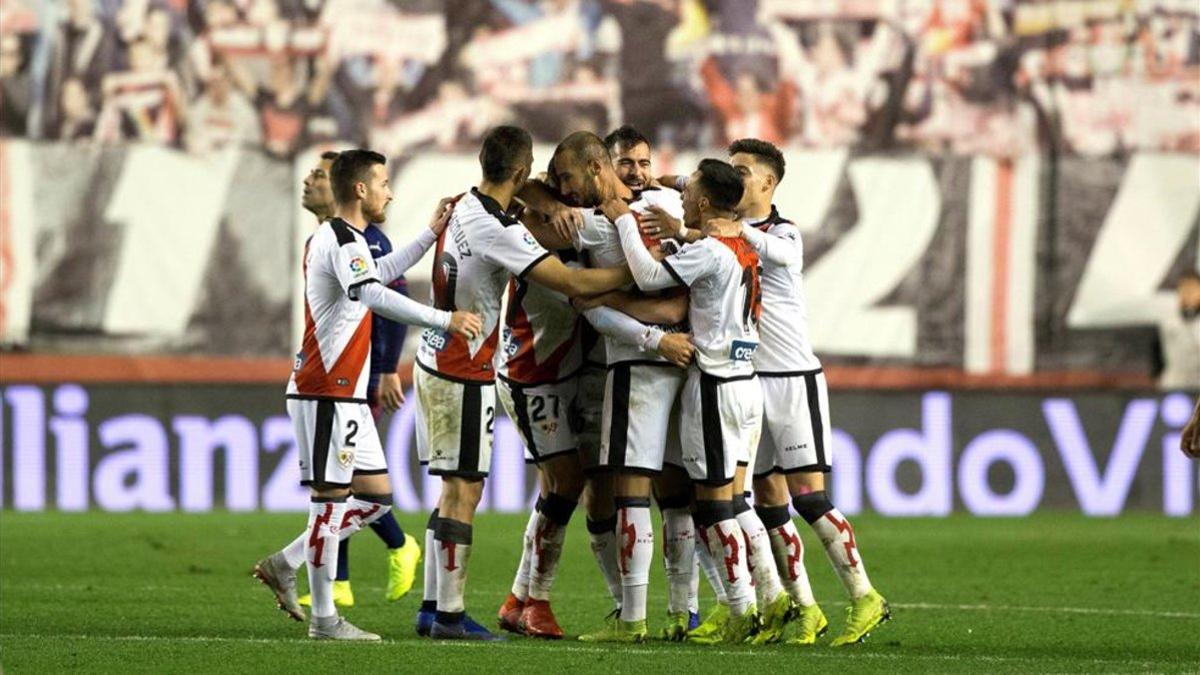 El Rayo Vallecano quiere hacer buena su mínima ventaja gracias a los goles fuera de casa.