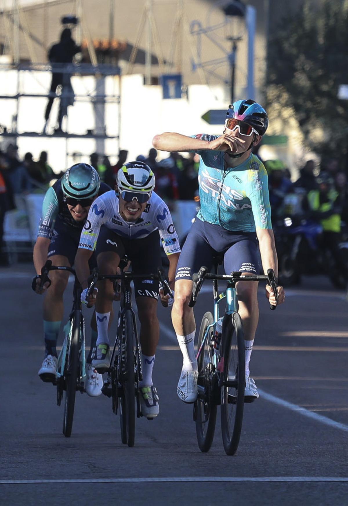 Las imágenes de la Vuelta Ciclista de Estivella Las imágenes de la Vuelta Ciclista de Estivella