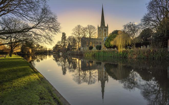 Imprescindible visitar Stratford-upon-Avon: cuna de William Shakespeare.