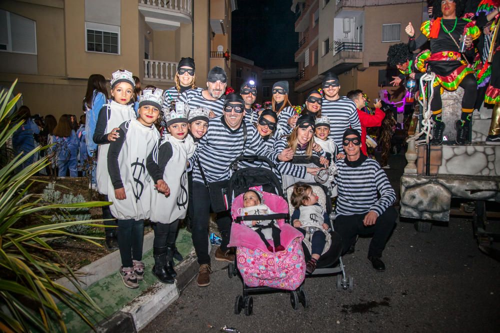 Muro se viste de color con su tradicional carnaval