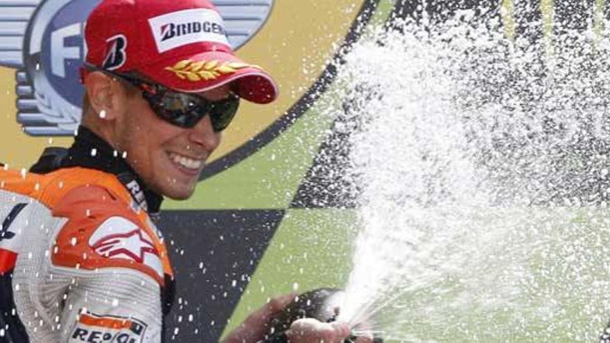 Casey Stoner, ganador de la carrera de MotoGP del Gran Premio de Francia.