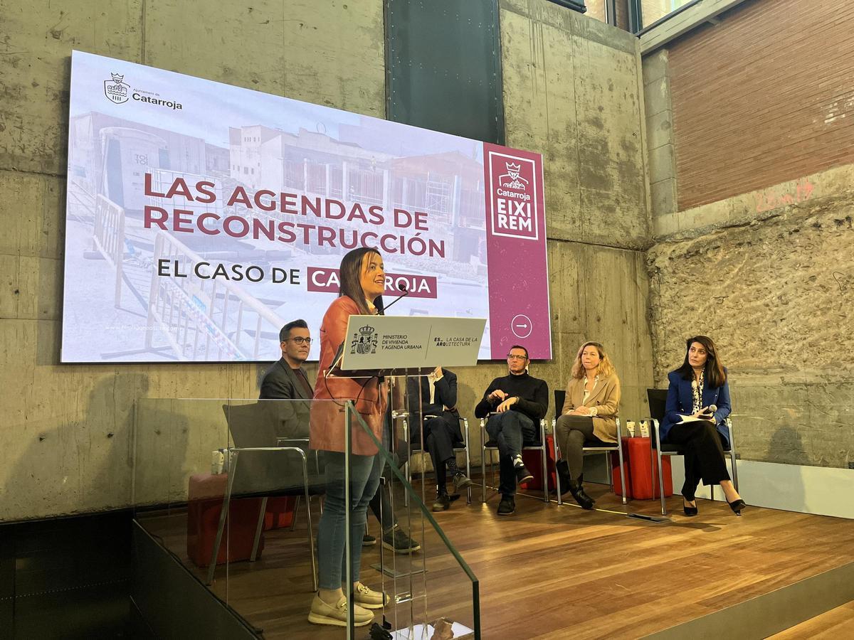 Ponencia de Lorena Silvent en Madrid.