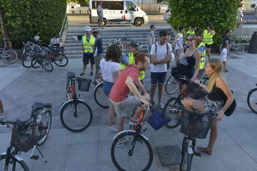 Ruta de bicicletas a la luz de la luna de Murcia