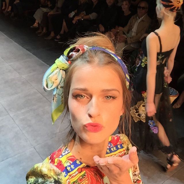 MFW: el &#039;Selfie&#039; de Regitze Christensen en Dolce &amp; Gabbana
