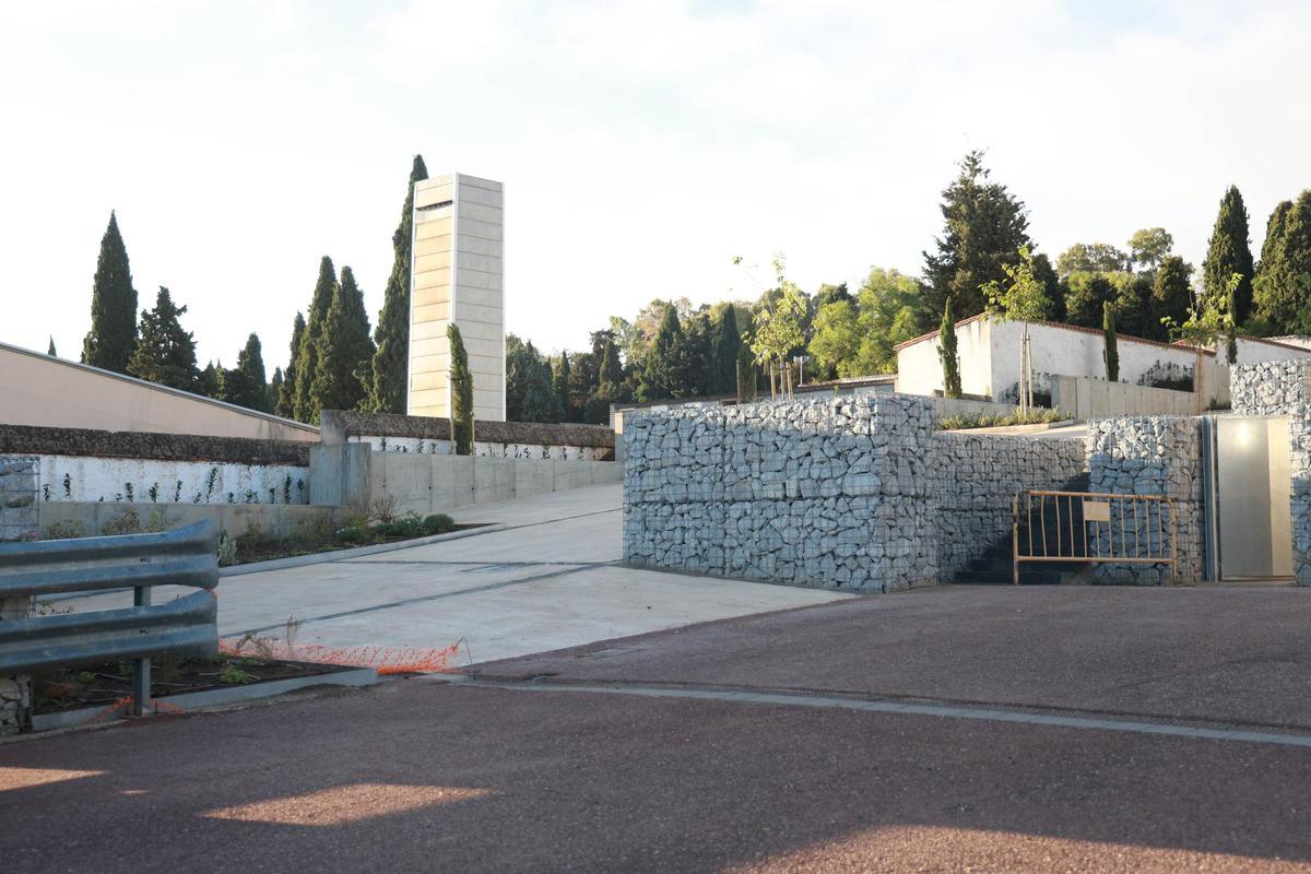 Galería | Así ha quedado el cementerio de Cáceres tras la reforma Galería | Así ha quedado el cementerio de Cáceres tras la reforma