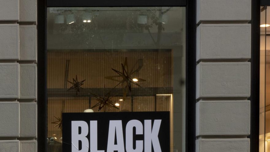 Estos son los consejos de la Guardia Civil para evitar que te estafen en tus compras del Black Friday