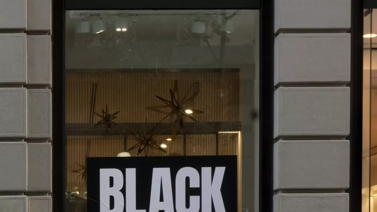 Estos son los consejos de la Guardia Civil para evitar que te estafen en tus compras del Black Friday