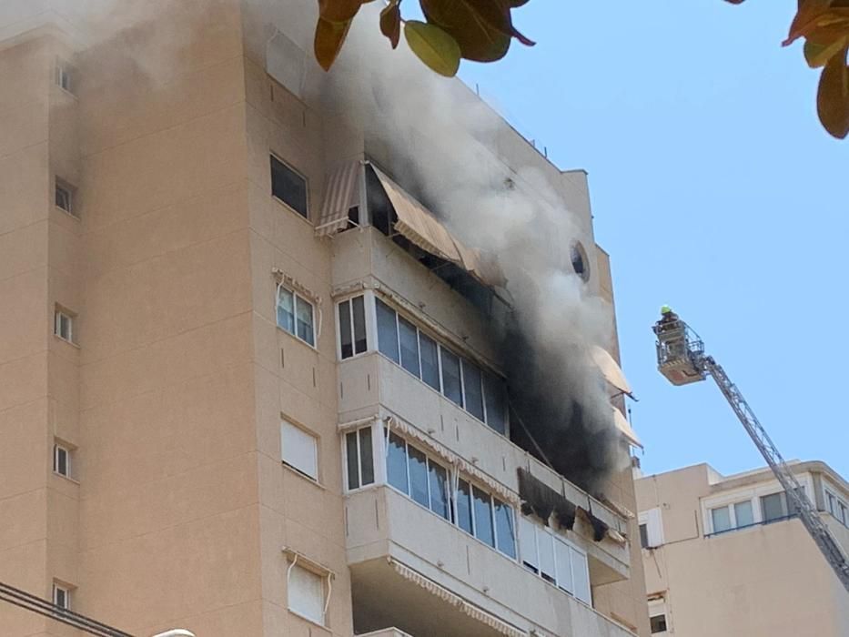 Incendio en un edificio de la zona de Miriam Blasco