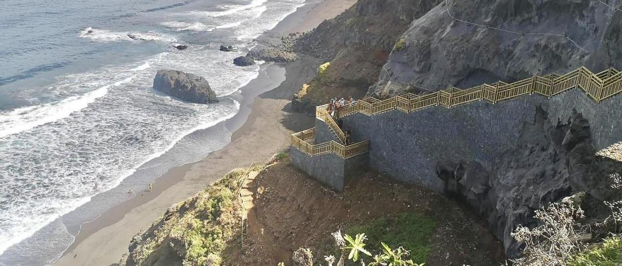 Escalera playa de Los Patos en La Orotava