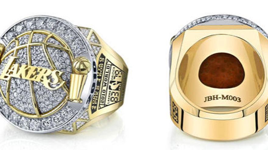 Imagen del segundo anillo de la NBA logrado por los Lakers.