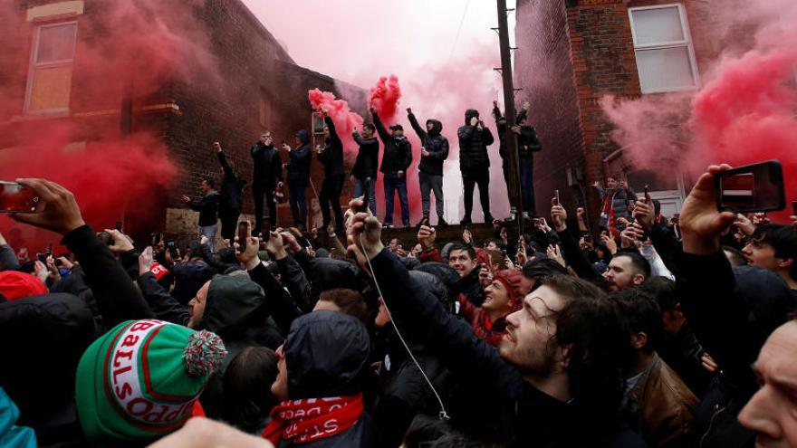 Aficionados del Liverpool antes del partido