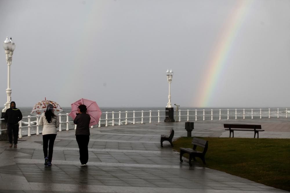 Oleaje en Gijón