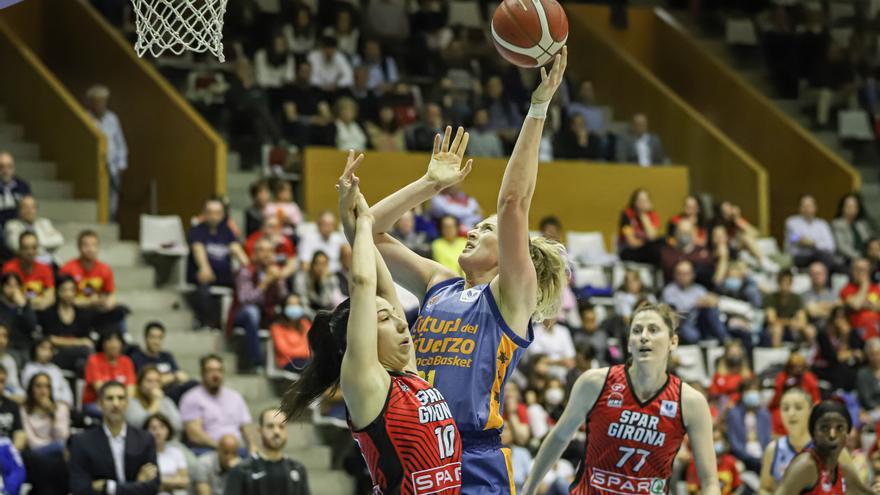 El Valencia BC asalta Fontajau y se acerca a la final de la LF Endesa (49-61)