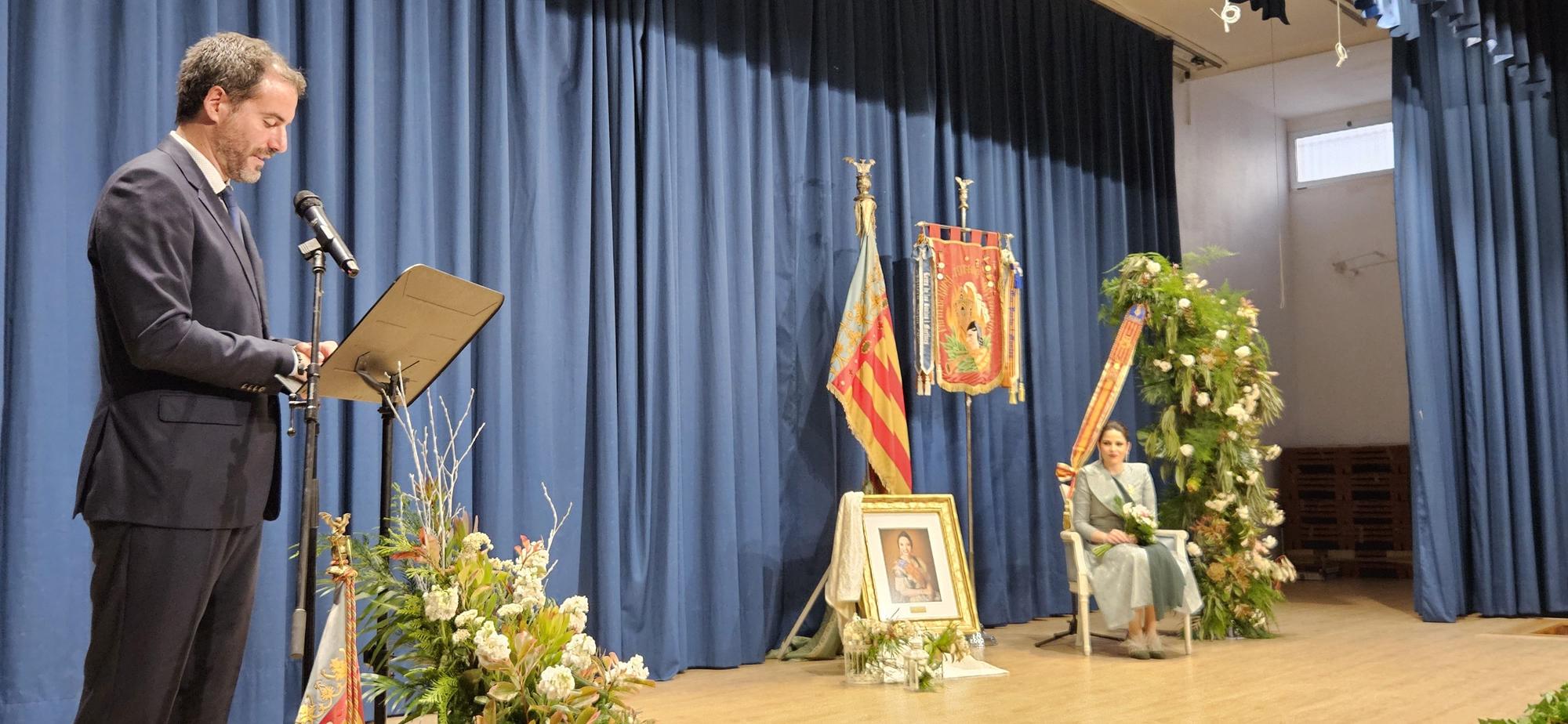 Honores de fallera mayor para Carmen Martín Carbonell