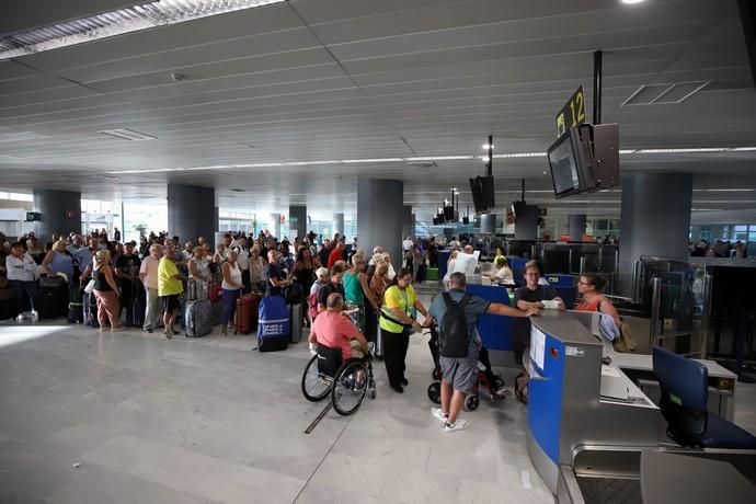 Un Boeing 747 aterriza en Fuerteventura