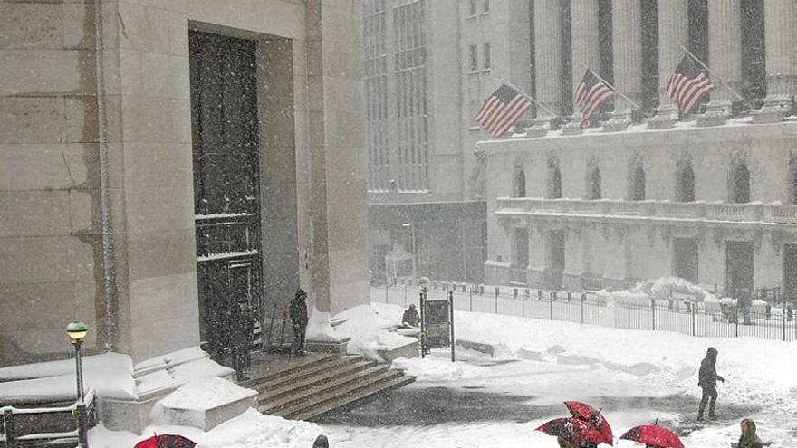 La feroz tormenta de nieve paraliza la costa este de Estados Unidos