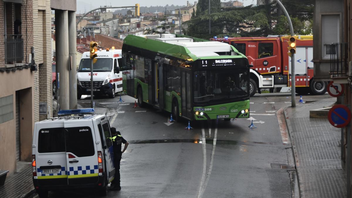 Imatges del dispositiu d'emergències en el lloc de l'accident