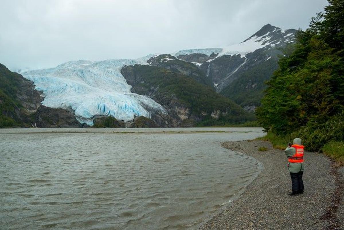 El glaciar &quot;Águila&quot; en el seno De Agostini.