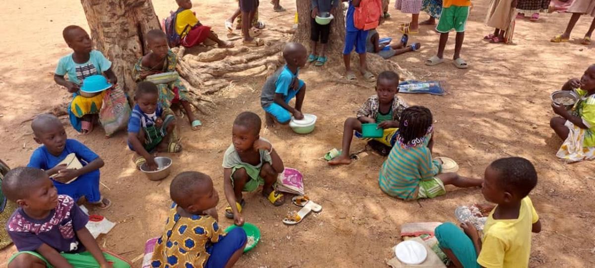 Niños y niñas que se benefician de África Acoge