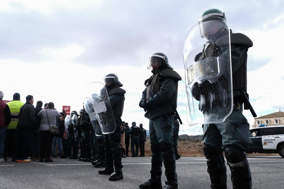 Así ha sido la protesta de agricultores del Alto y Medio Vinalopó en Villena