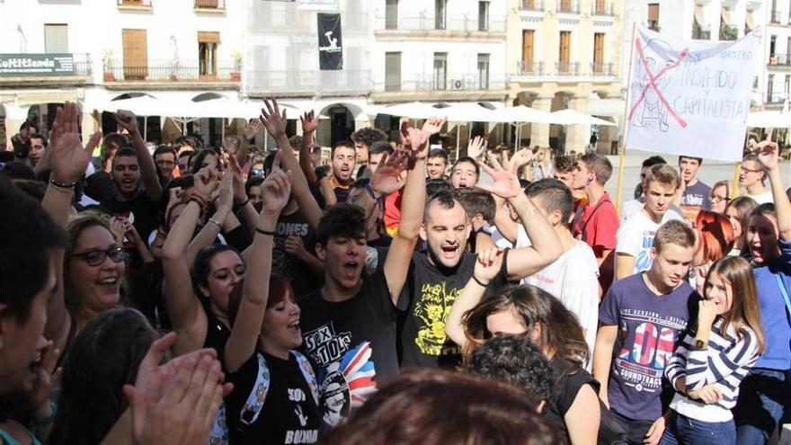 Segunda jornada de huelga de estudiantes floja y desigual en Extremadura