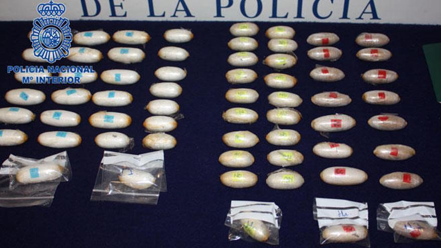 Detenido en el aeropuerto de Palma con 62 &#039;dátiles&#039; de cocaína y heroína en el cuerpo