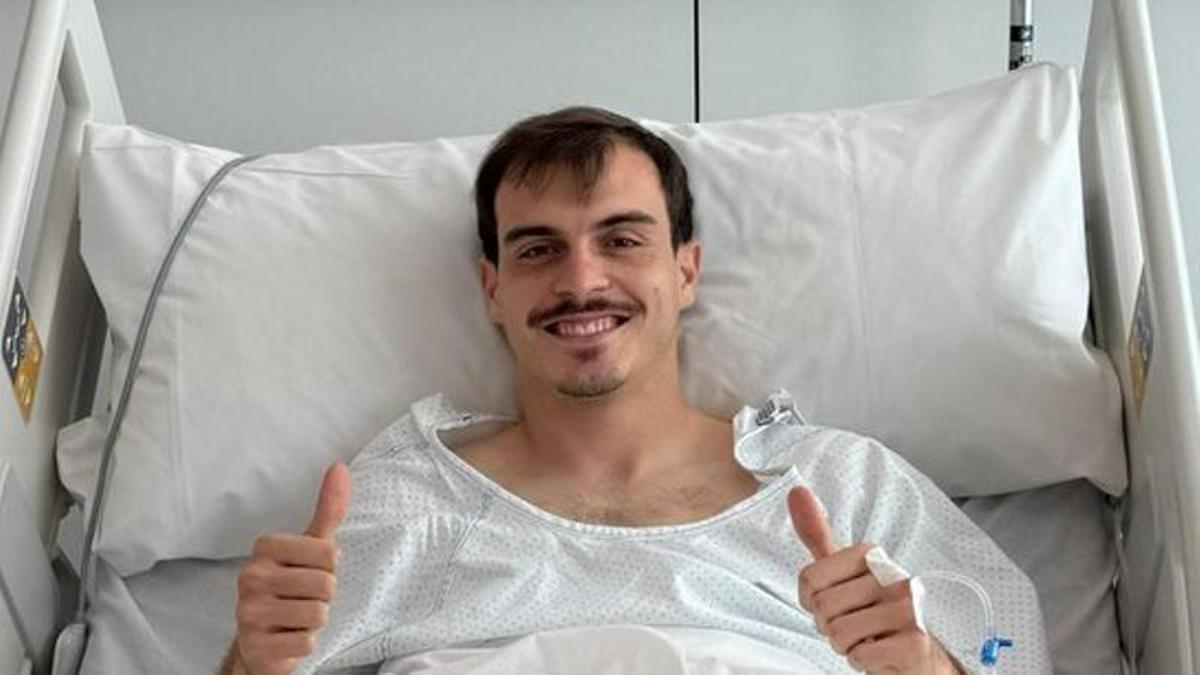 Francho, tras su intervención en el centro hospitalario.