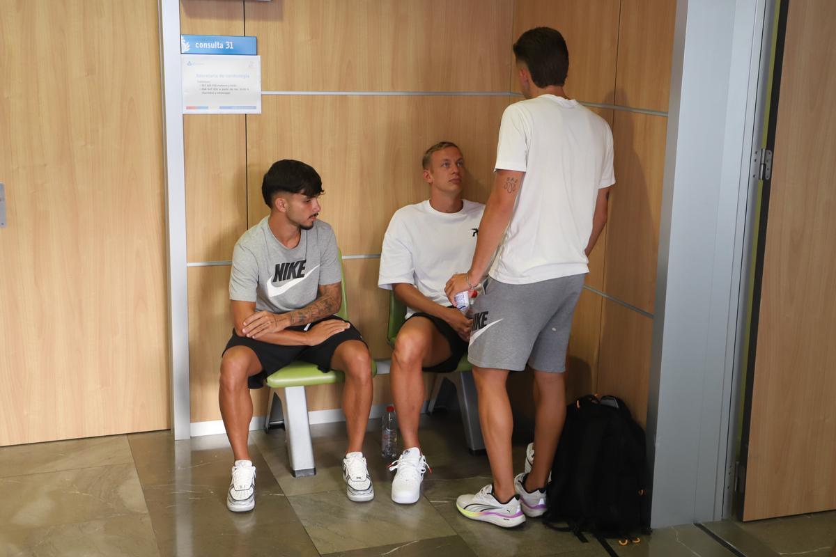 Los reconocimientos médicos del Córdoba CF 25-26, en imágenes