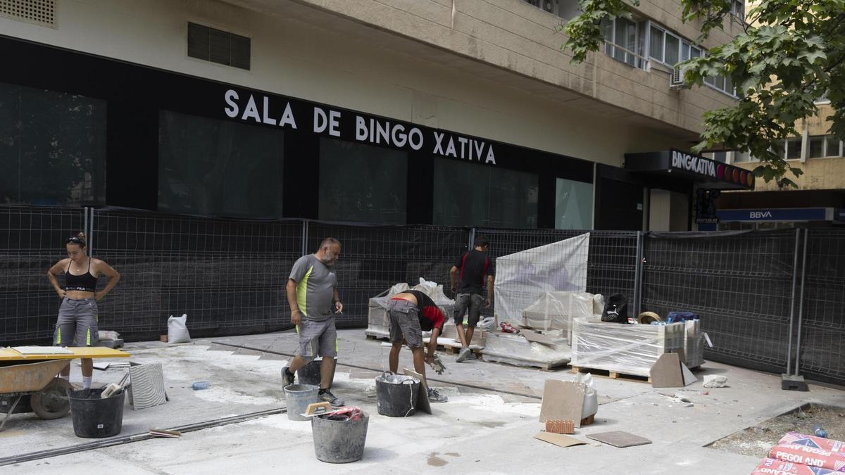 Así es el nuevo pavimento instalado en un tramo la Albereda de Xàtiva
