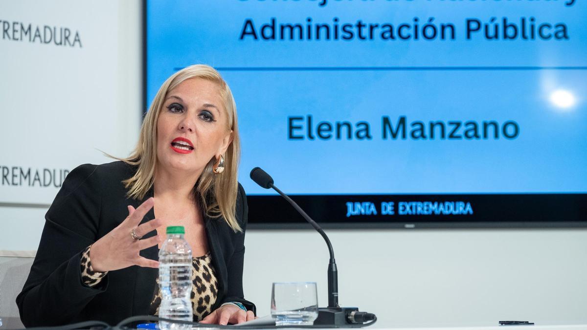 La consejera de Hacienda y Administración Pública, Elena Manzano, este jueves.