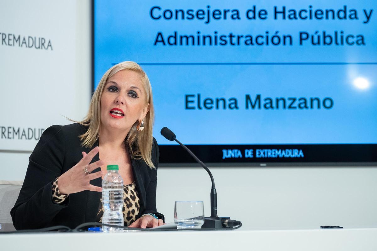 La consejera de Hacienda y Administración Pública, Elena Manzano, este jueves.