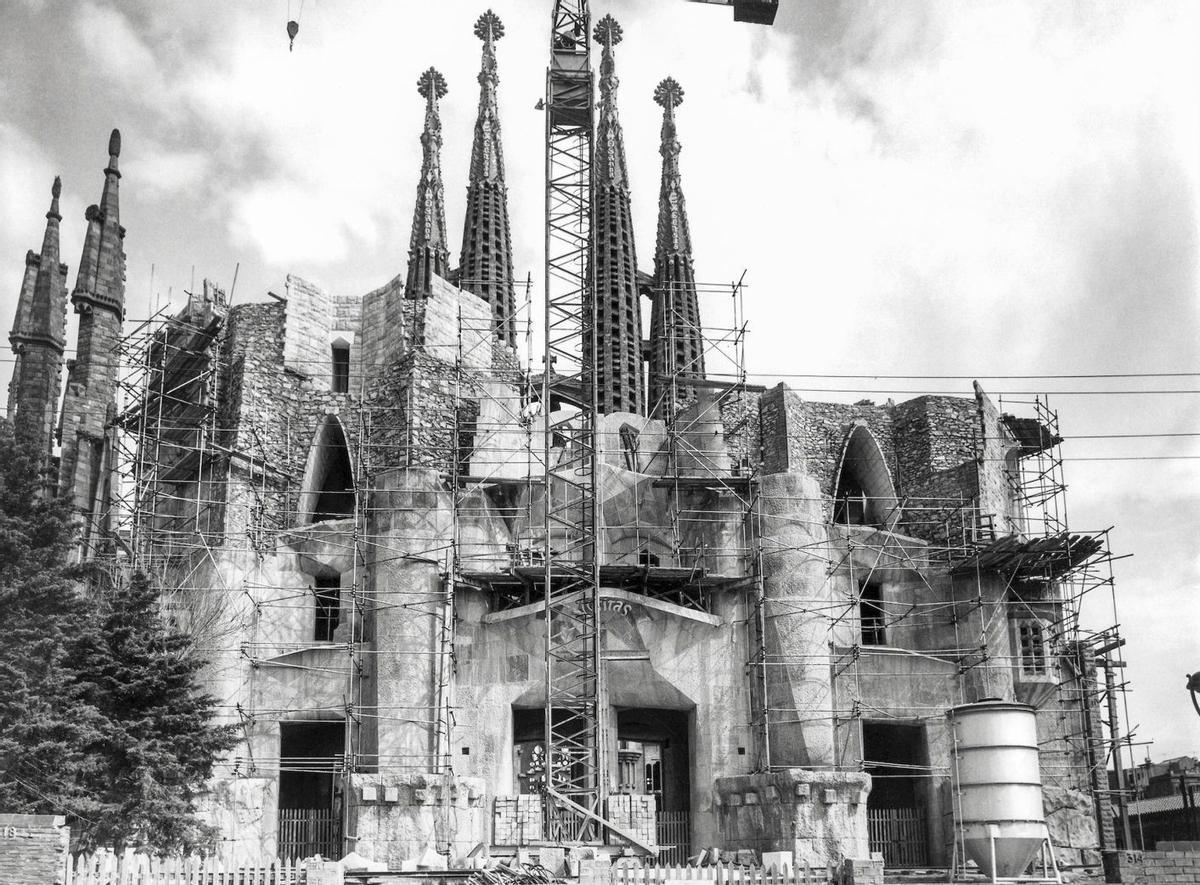La Sagrada Família recapitula sense arestes els seus 144 anys d’història