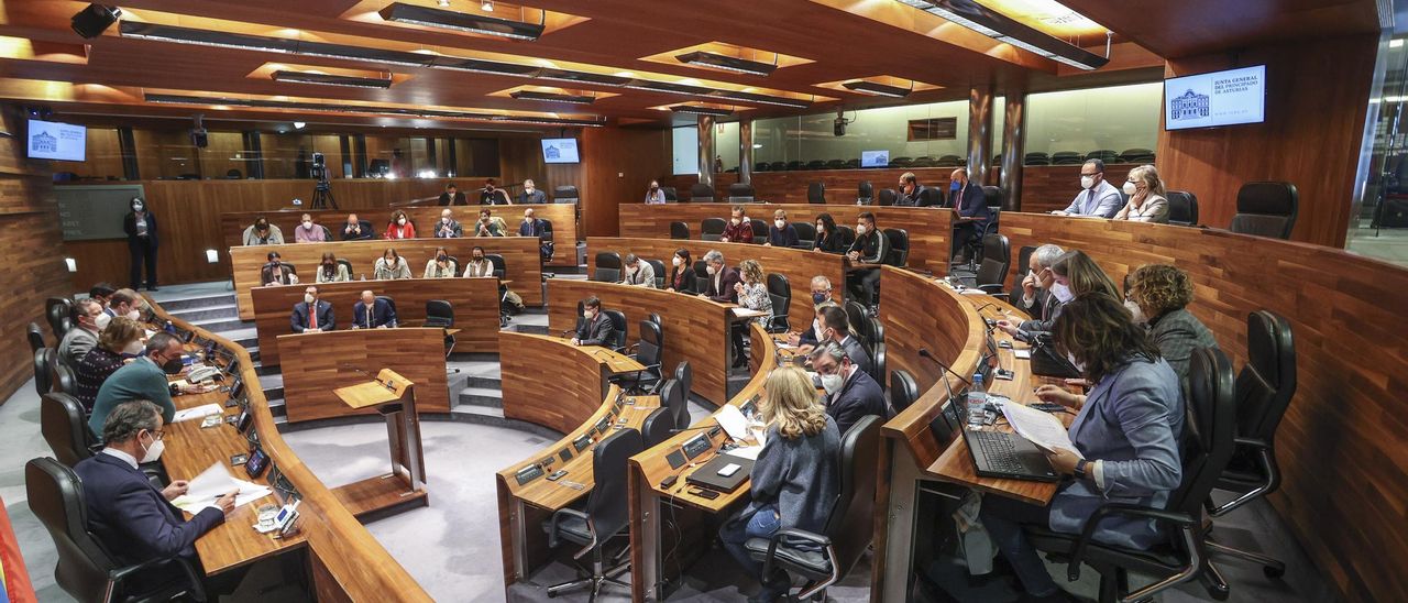 El hemiciclo de la Junta General del Principado, durante el Pleno