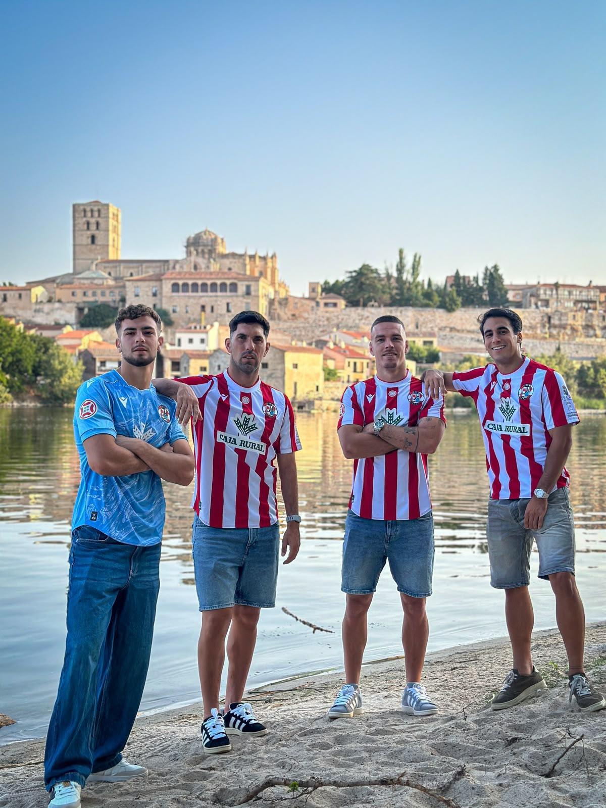 Así son las nuevas camisetas del Zamora CF: primemra, segunda y tercera equipación