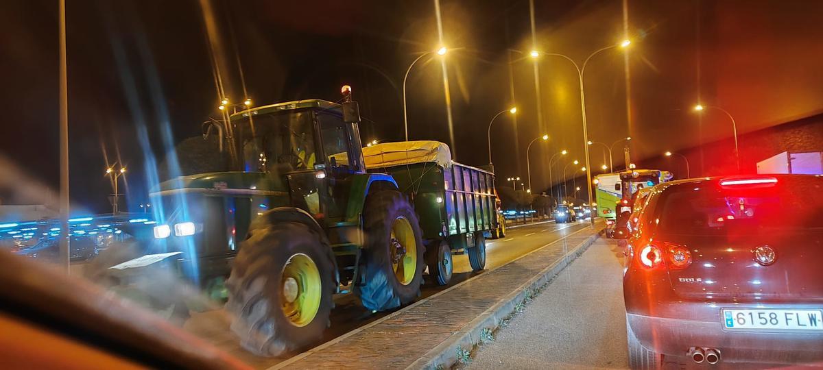 Los tractores están colapsando accesos a Logroño