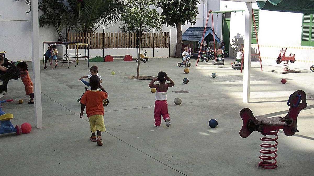 Los centros infantiles, perplejos ante ayudas del Govern para canguros