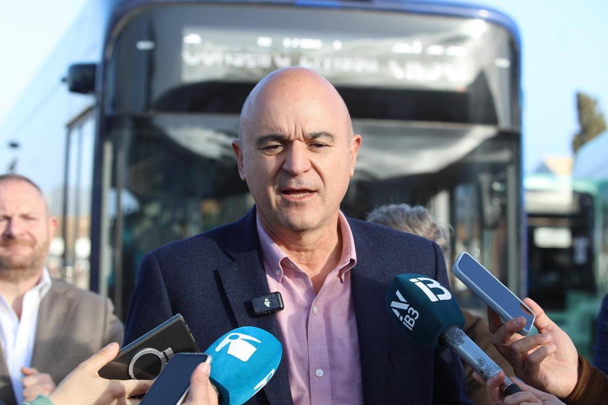 Todas las imágenes de la presentación de los nuevos autobuses de Ibiza Todas las imágenes de la presentación de los nuevos autobuses de Ibiza