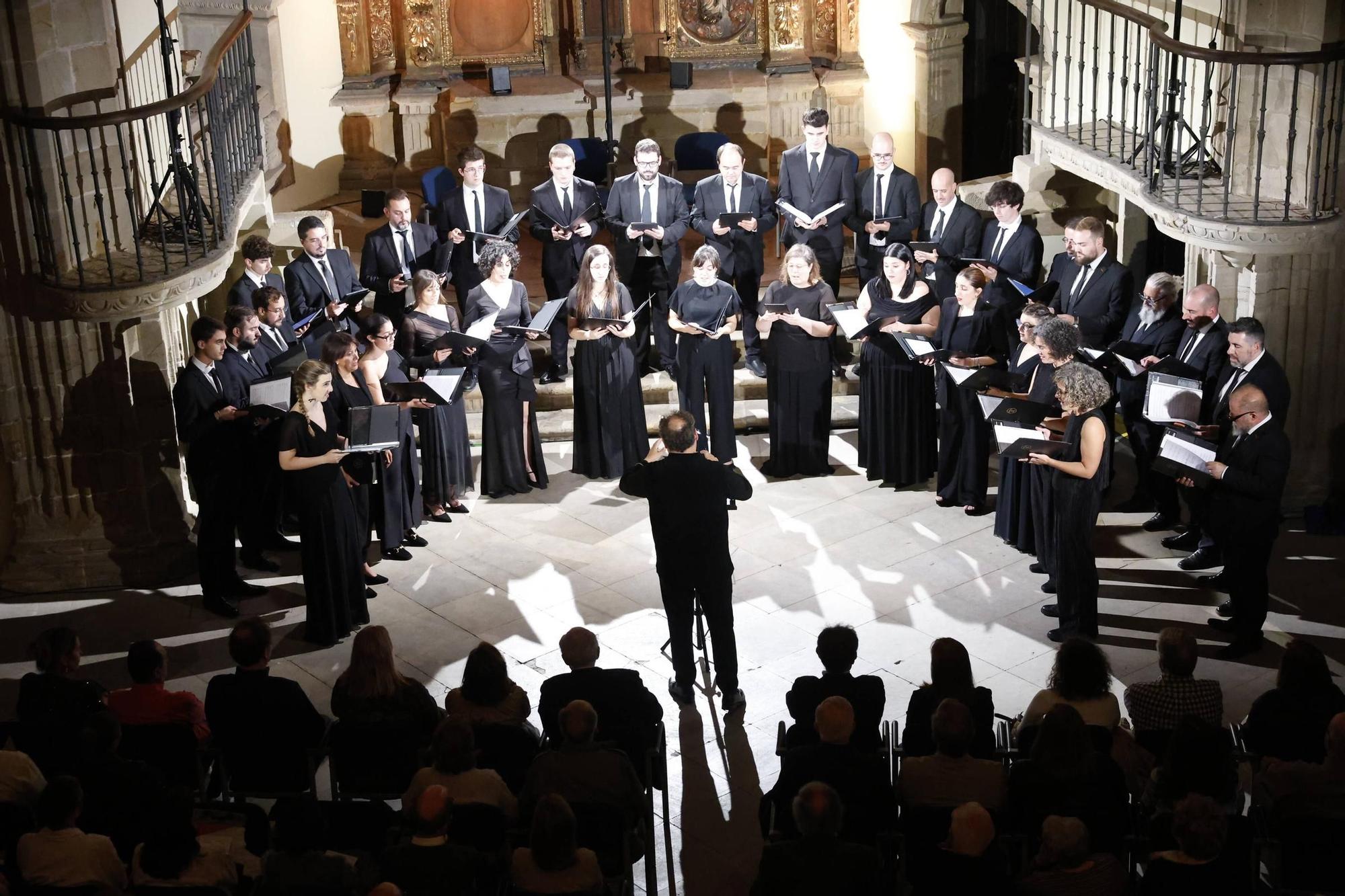 EN IMÁGENES: así fue el concierto del León de Oro