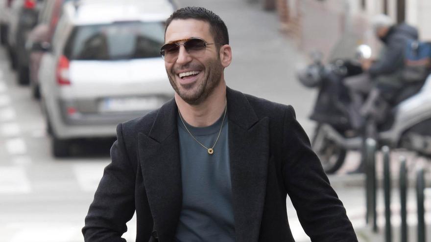 Miguel Ángel Silvestre acepta la invitación de Canarias: &quot;¿Una caña? Cuando queráis&quot;