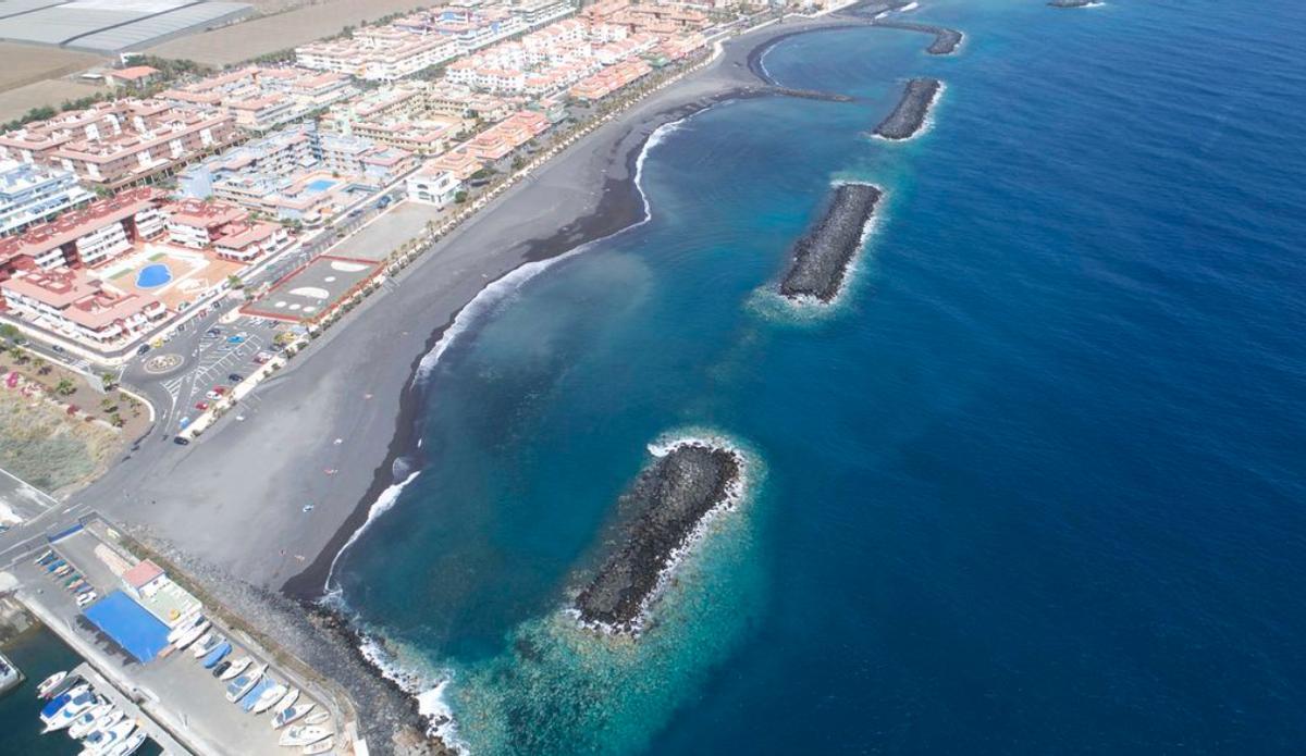 Puertito de Güímar visto desde el cielo.